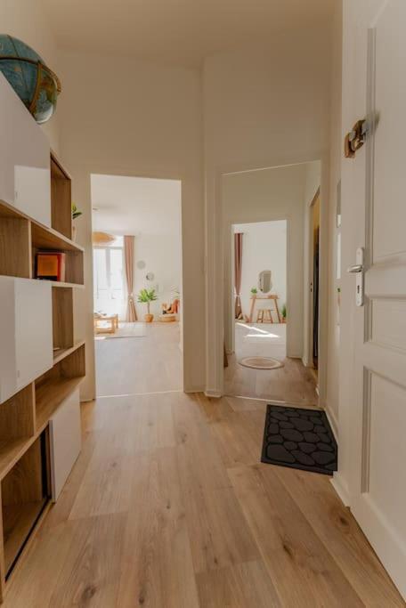 Apartamento L'Echappee Chic Au Coeur De Valence Valence  Exterior foto